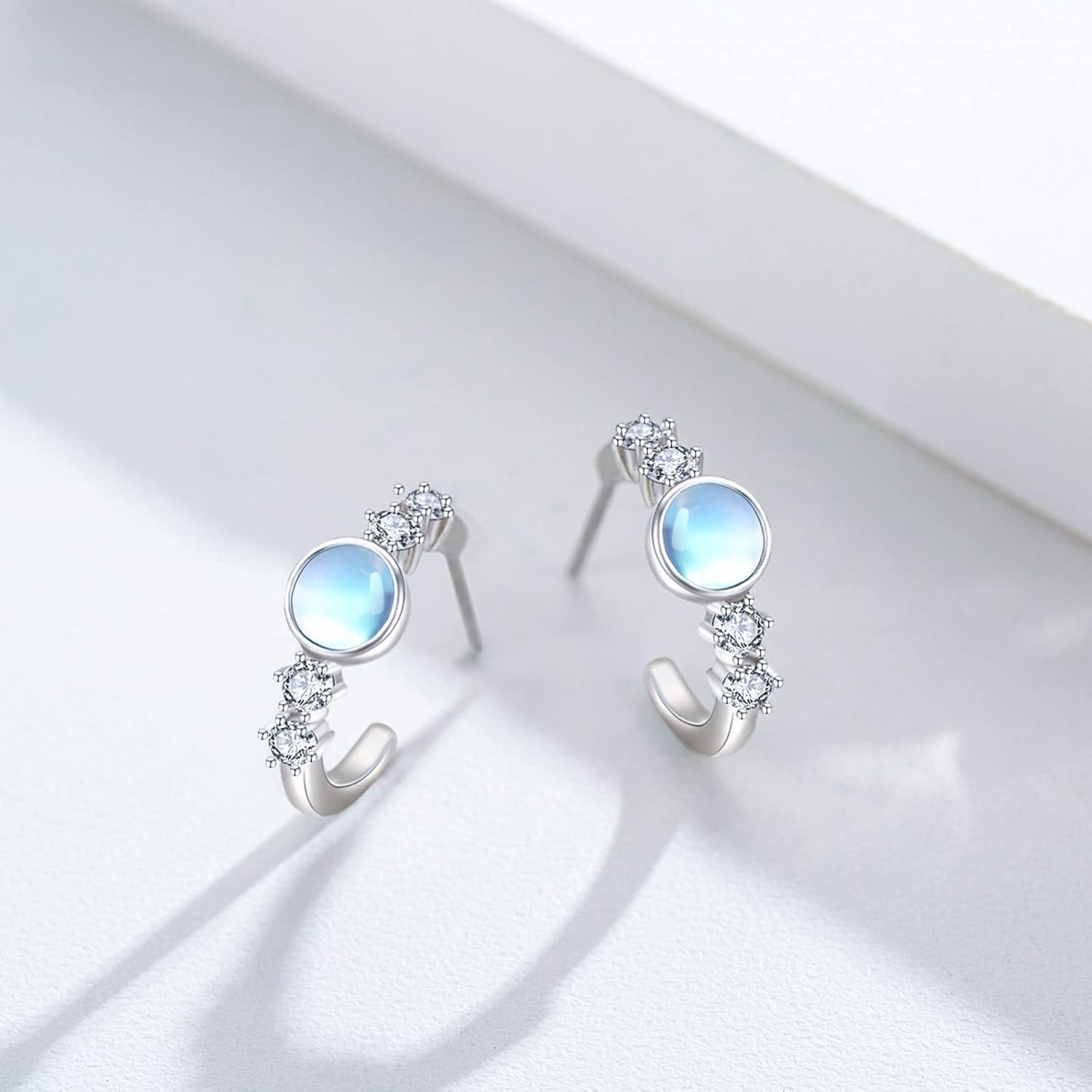 TRISHULA Mondstein Ohrringe 925 Silber Halbe Creolen Zirkonia hypoallergen