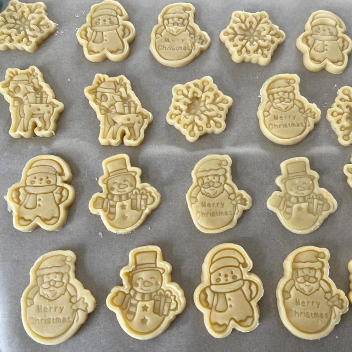 Yealoo 6-teilige Weihnachts Ausstechformen Set - 3D Kunststoff Plätzchen Keksausstecher
