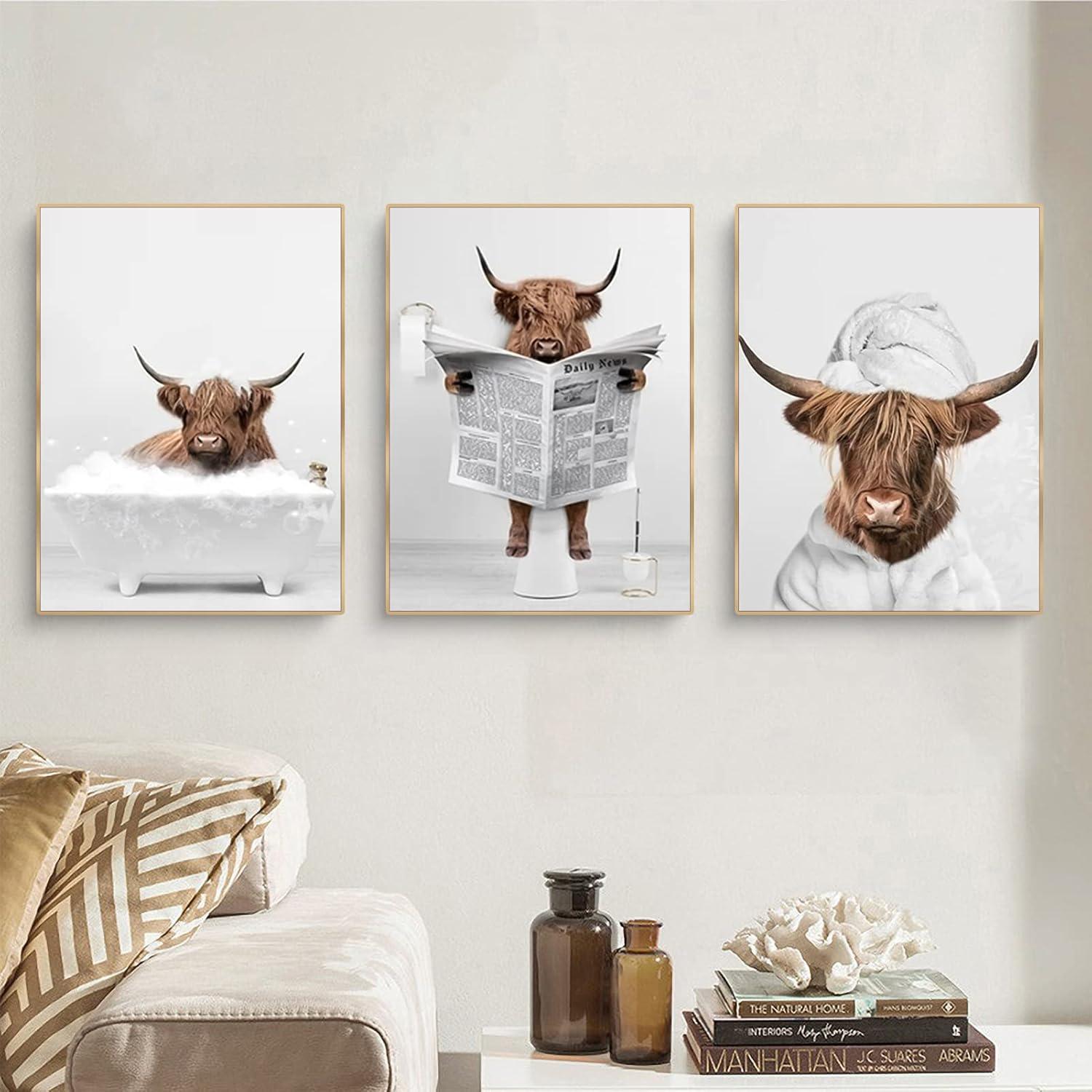 3-teiliges Premium Poster Set Lustige Highland Kuh in Badewanne