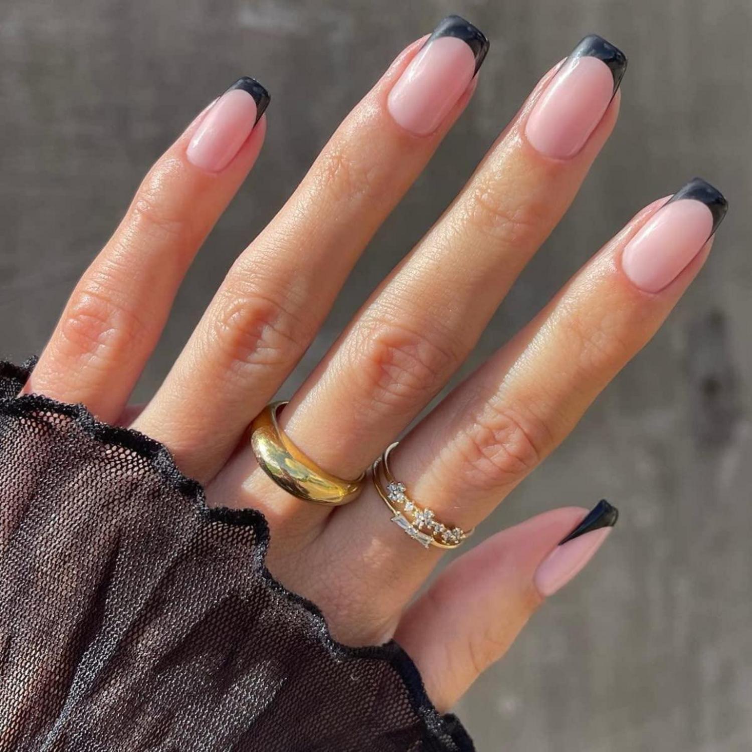 24er Set Eckige Schwarze Künstliche Press-on Nägel Nude Fingernägel