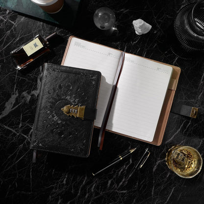 Tagebuch mit Schloss – A5 Journal mit Stift Set in Lederoptik