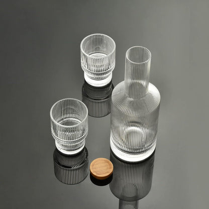 ALINK 765ml Glas-Nachttisch-Wasserkaraffe Set mit Deckel - Vintage-Design