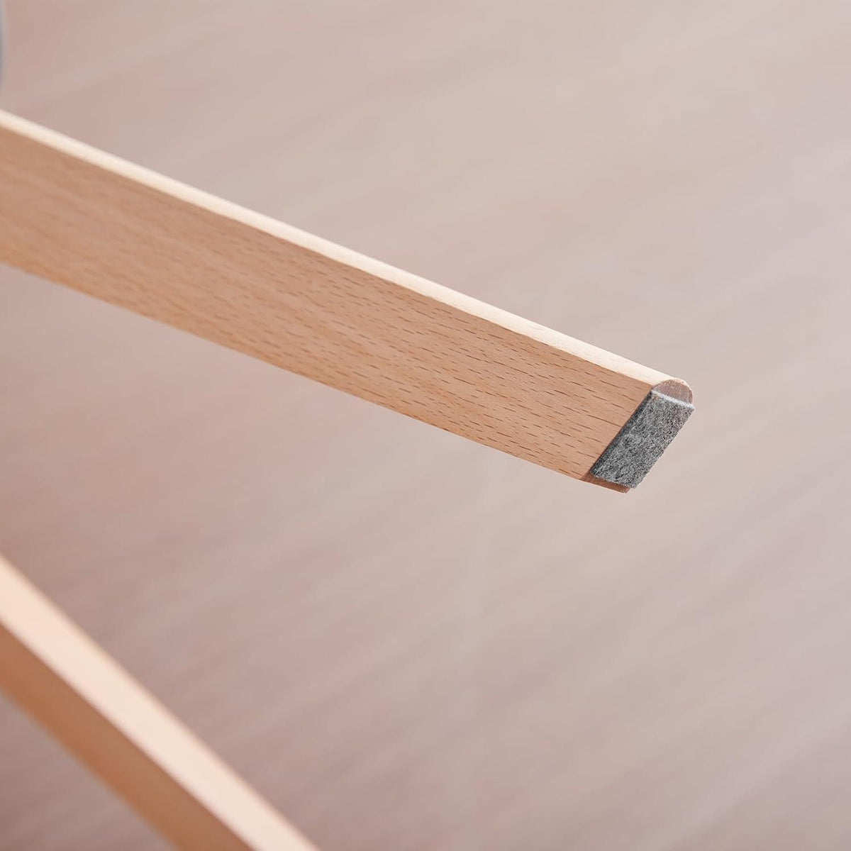 Skandinavische Esszimmerstühle 4er Set Grau, Holz in Lederoptik
