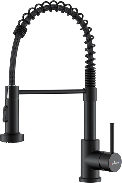 Schwarze Küchenarmatur mit Brause und 2 Strahlarten