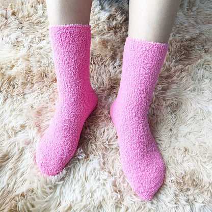 Flauschige Schokoladen-Geschenksocken mit rutschfester Sohle