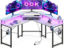 Gaming Tisch mit LED-Beleuchtung, Steckdosen, USB-Anschlüssen