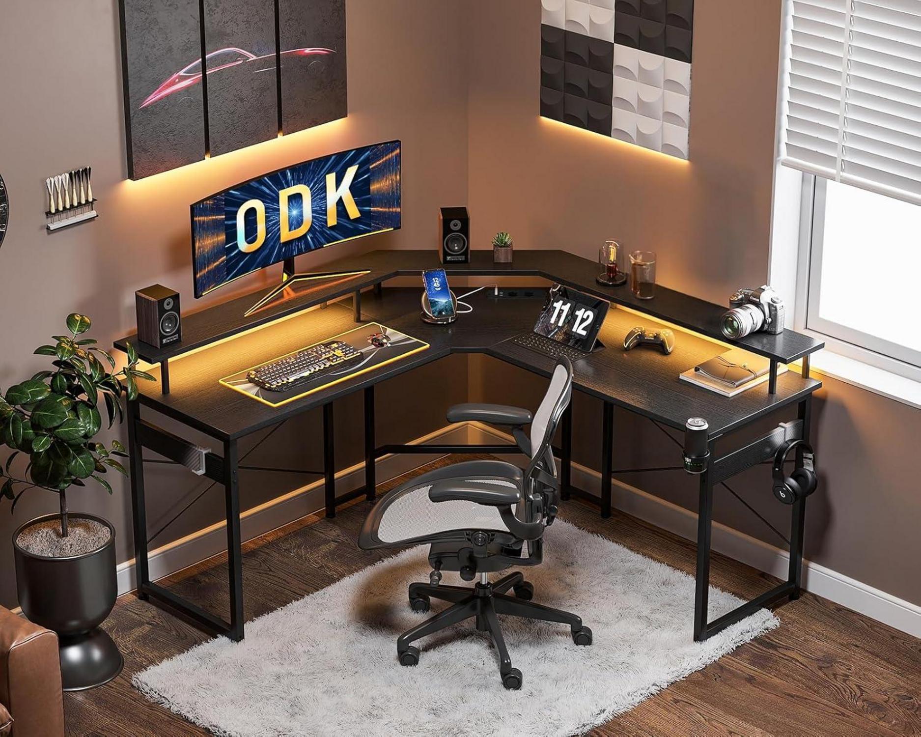 ODK Gaming-Schreibtisch mit LED-Beleuchtung und Monitorablage, Schwarz