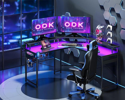 Gaming Tisch 129x129 cm LED PC Schreibtisch 2 Steckdosen USB