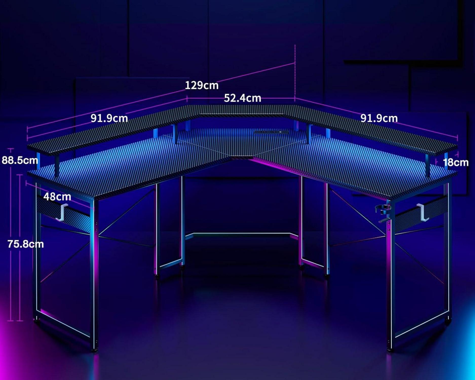 Gaming Tisch mit LED und Monitorablage, 2 Steckdosen, USB - Schwarz