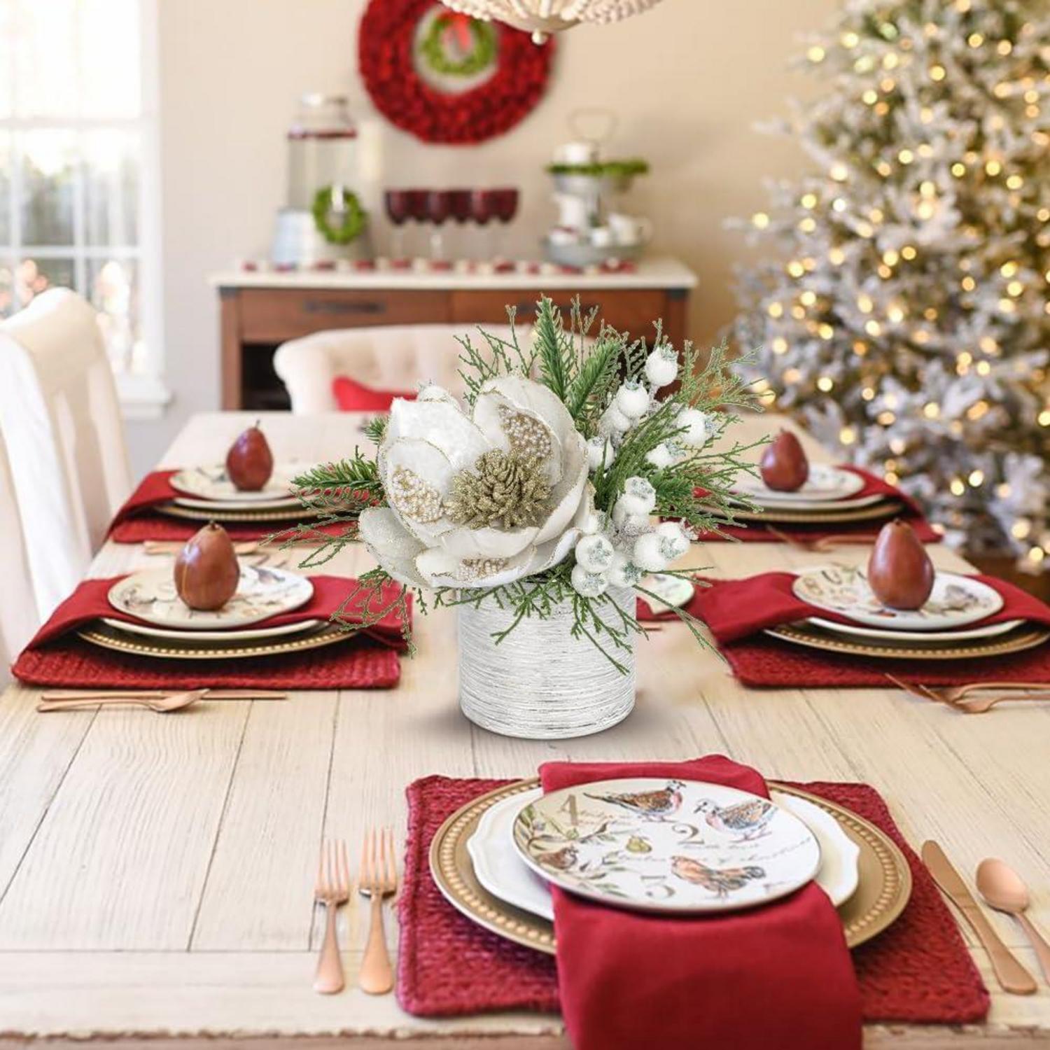 Kunstpflanze Weihnachtsdeko Tannenzweig Kugeln Tannenzapfen Magnolie