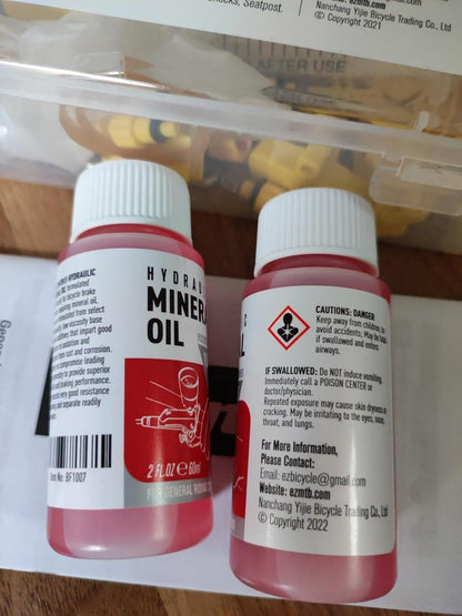 Entlüftungsset Kit mit Mineralbremsflüssigkeit für hydraulische Scheibenbremsen