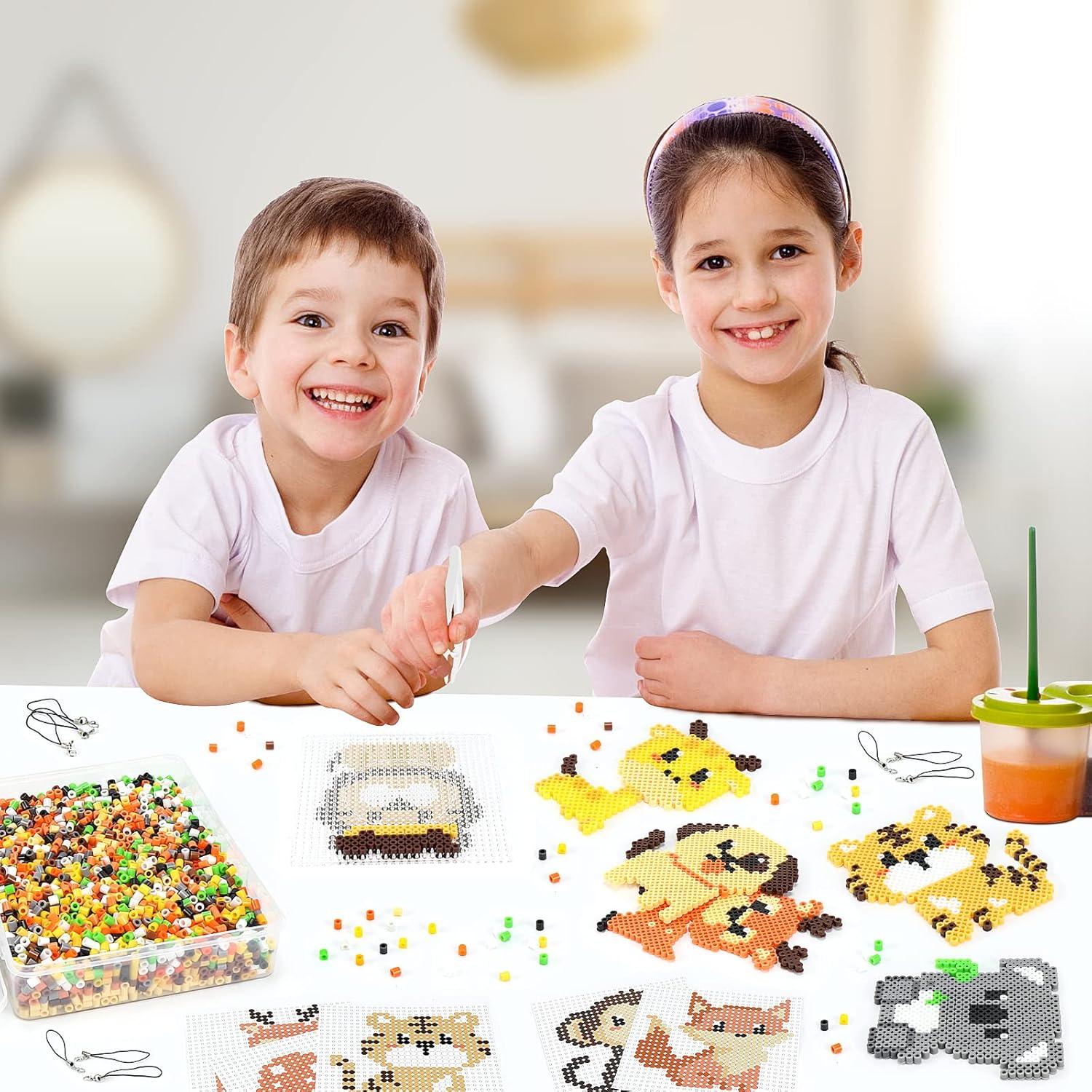 Homgaty 5000 Bügelperlen Tiere Set, Steckperlen 5mm mit Zubehör - Basteln Handwerk Kinder Geschenk