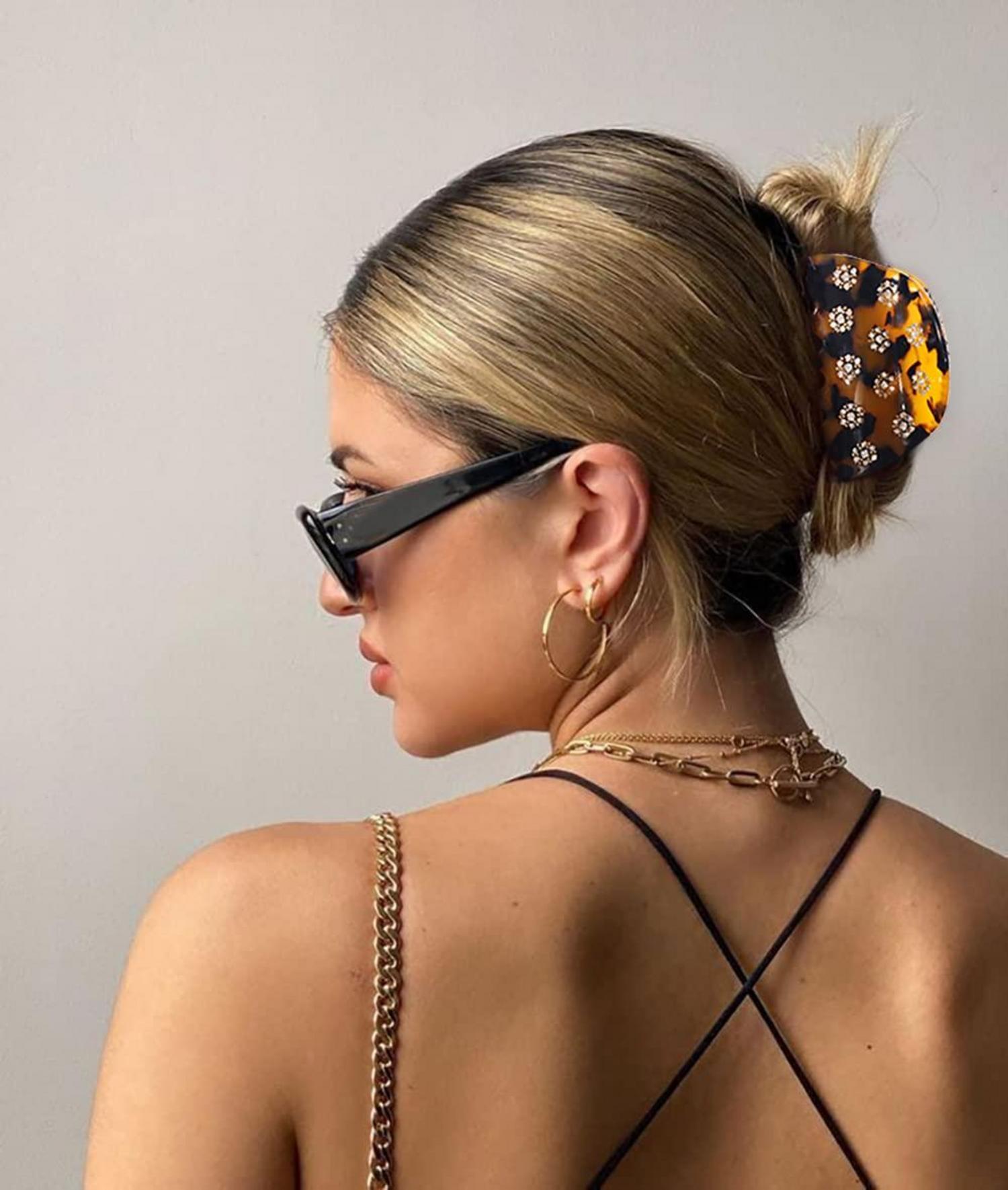 Haarklammer mit Blumenverzierung - Acryl-Schildpatt-Design