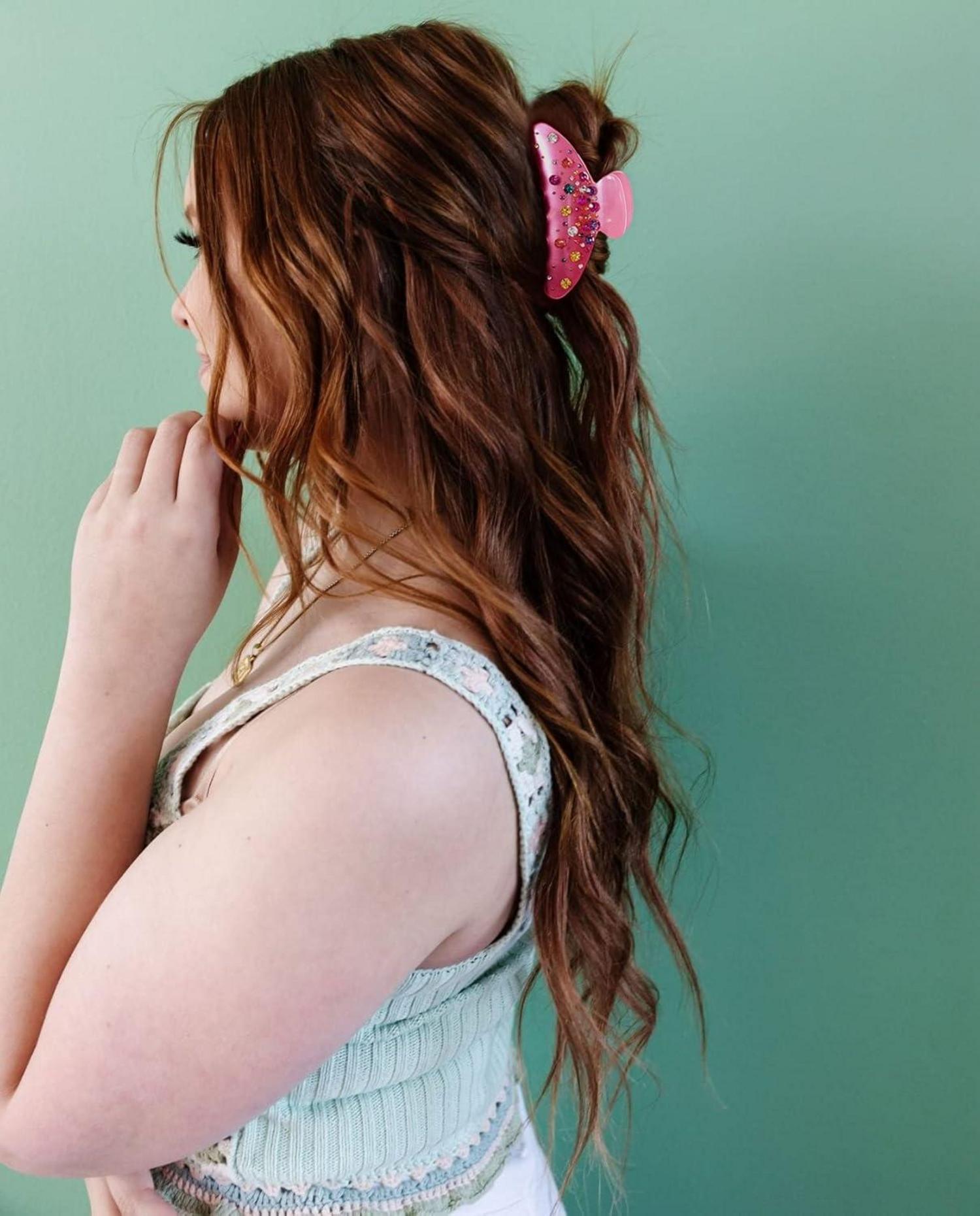 Pinkfarbene Acryl-Haarspangen mit Kirschen-Design - Haarspangen für