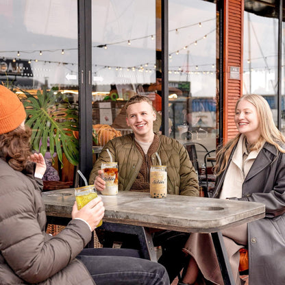 Frauengeschenk Trinkglas 500ml - Mit Strohhalm & Deckel