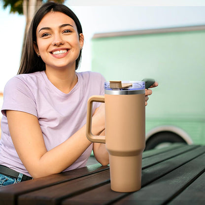 Isolierter Trinkbecher mit Deckel und Strohhalm 1200ml, Edelstahl