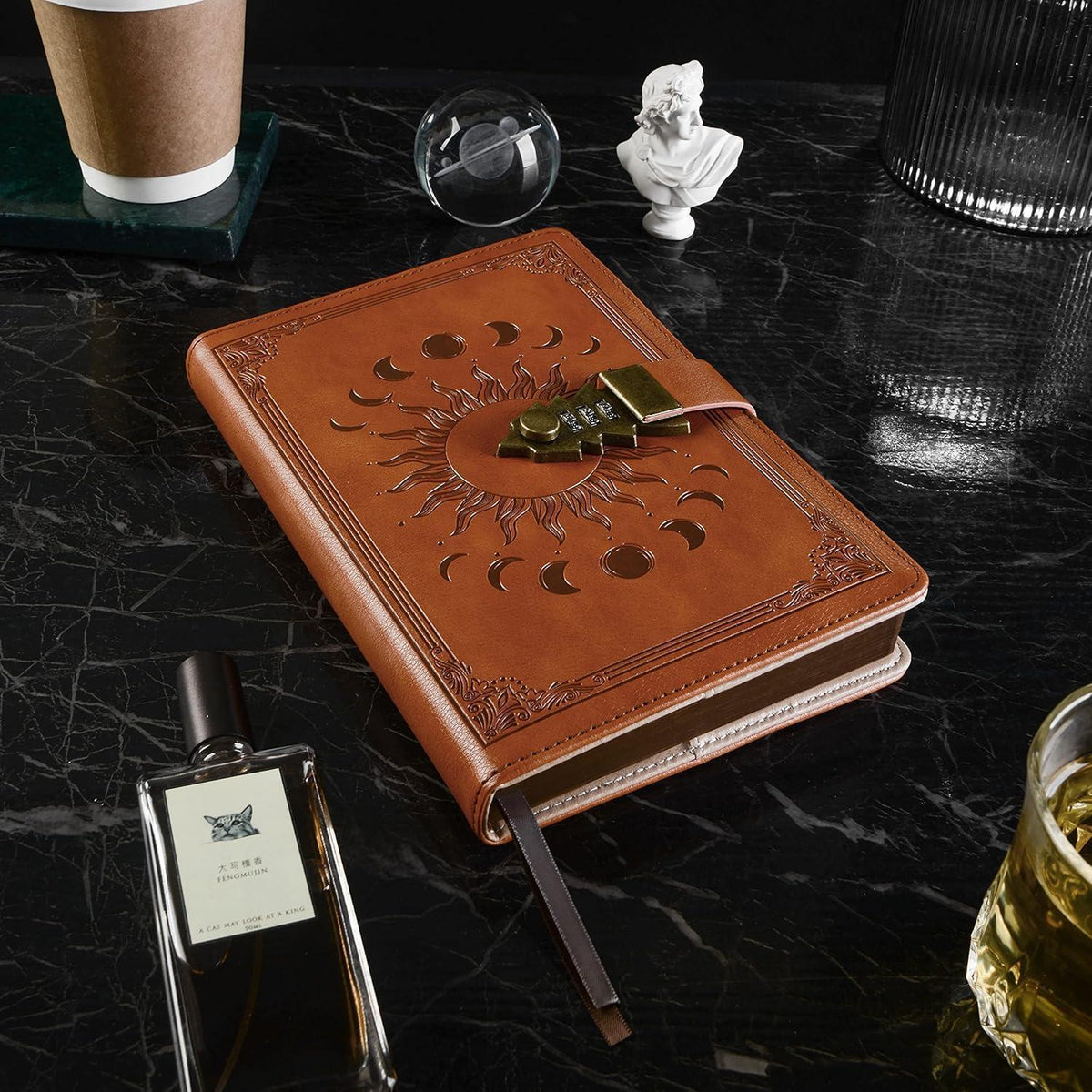 Tagebuch mit Schloss – A5 Journal mit Stift & Zubehör in Lederoptik