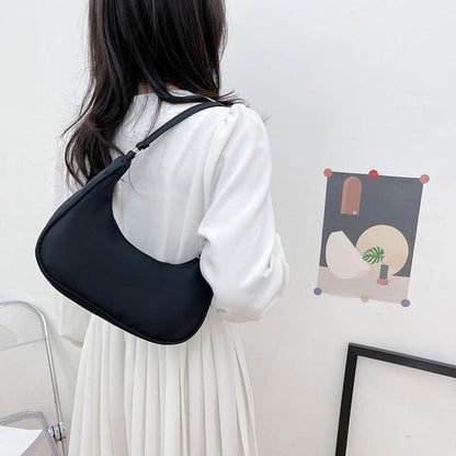 Nylon Umhängetasche mit Pom-Pom-Anhänger für Mädchen