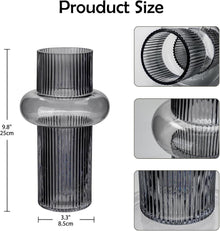 Moderne Glasvase mit Rillen, Dekorative Blumenvase, ca. 25