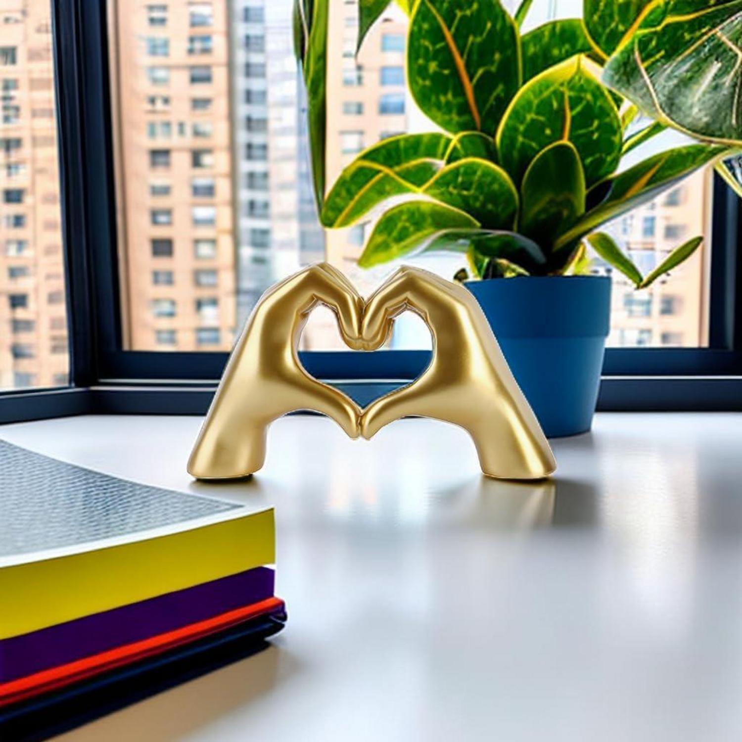 Goldene Herzgesten-Skulptur Harz Dekoration romantisch Wohnzimmer Büro