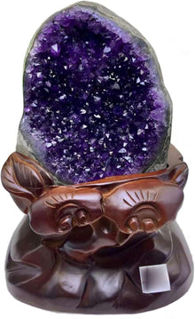 Natürliche Amethyst-Cluster-Geode, Lila