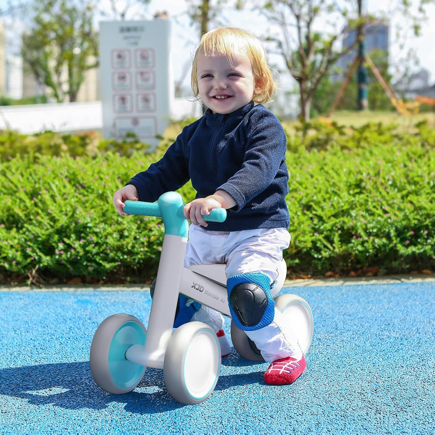 Kinder Laufrad ab 1 Jahr Balance Bike ohne Pedal 4 Räder Grün