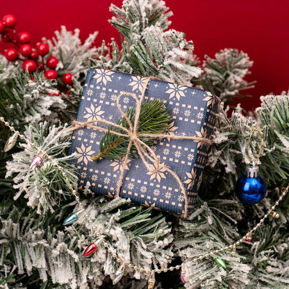 3er Set Weihnachts-Geschenkpapierrollen Rentier Schneeflocke 43,2cm x 3m