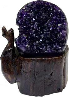 Natürlicher Amethyst-Kristallcluster mit Uruguay-Geode