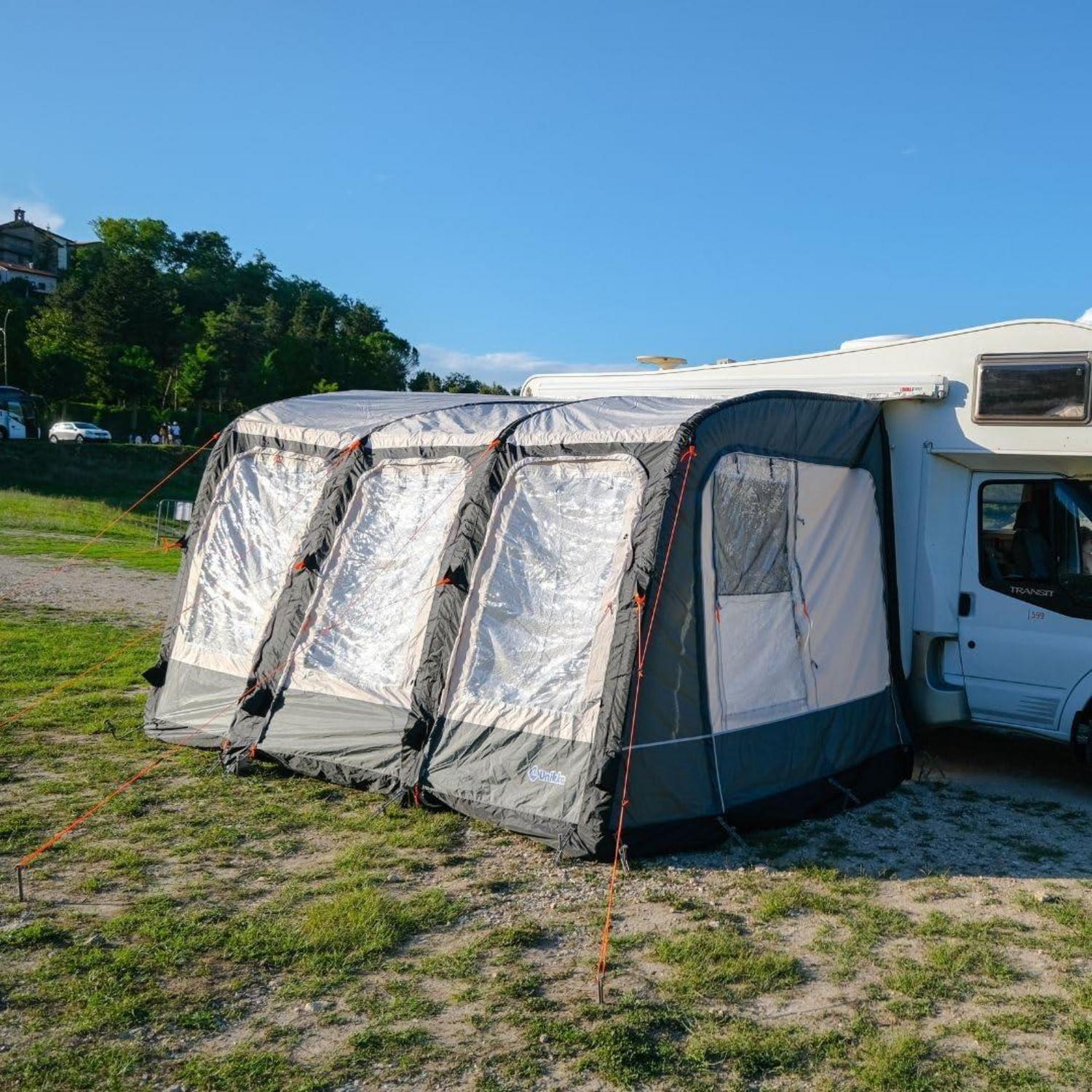 Aufblasbares Vorzelt Wonderland UV-beständig anpassbar 390 cm