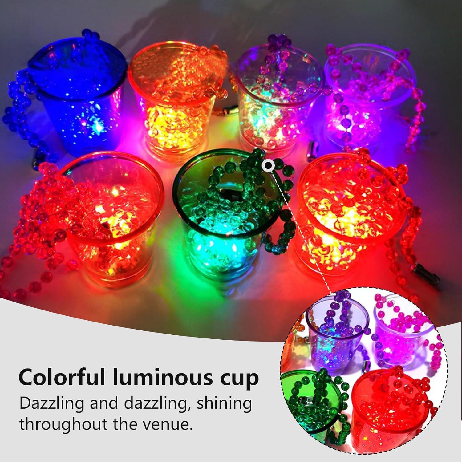 Colexy 7 Stück Schnapsglas Partybecher mit Leucht Kette für Fasching Karneval Weihnachten