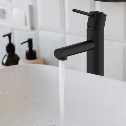 Moderne Schwarze Messing-Waschtischarmatur mit Wasserfalleffekt