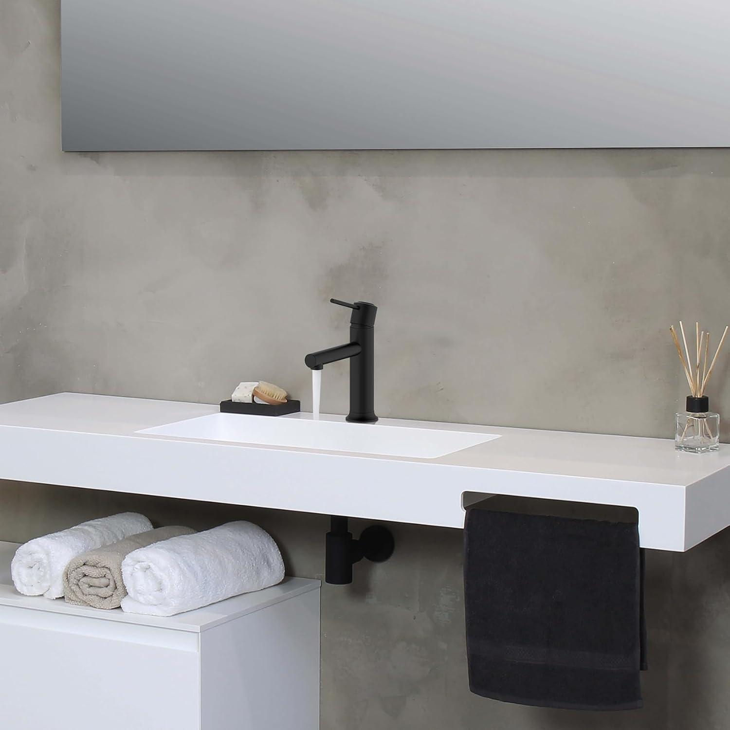 CSEA Messing-Einhebelmischer mit Wasserfall-Effekt und Edelstahl-Geflechtschlauch 4001HO30EB-O