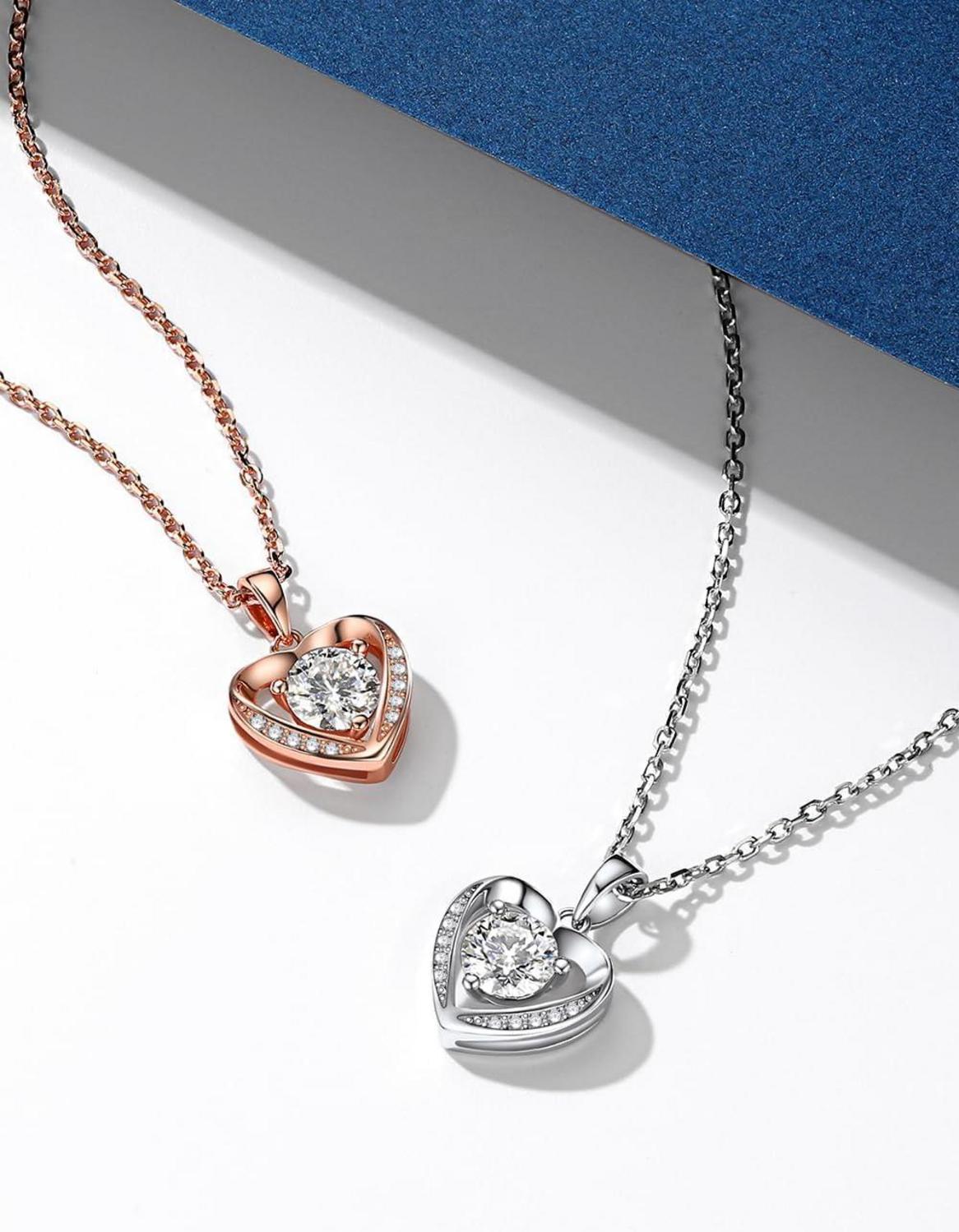 MomentWish Halskette Damen Silber 925 - 1 Karat Moissanite Herzanhänger Rosegold-Geschenkbox