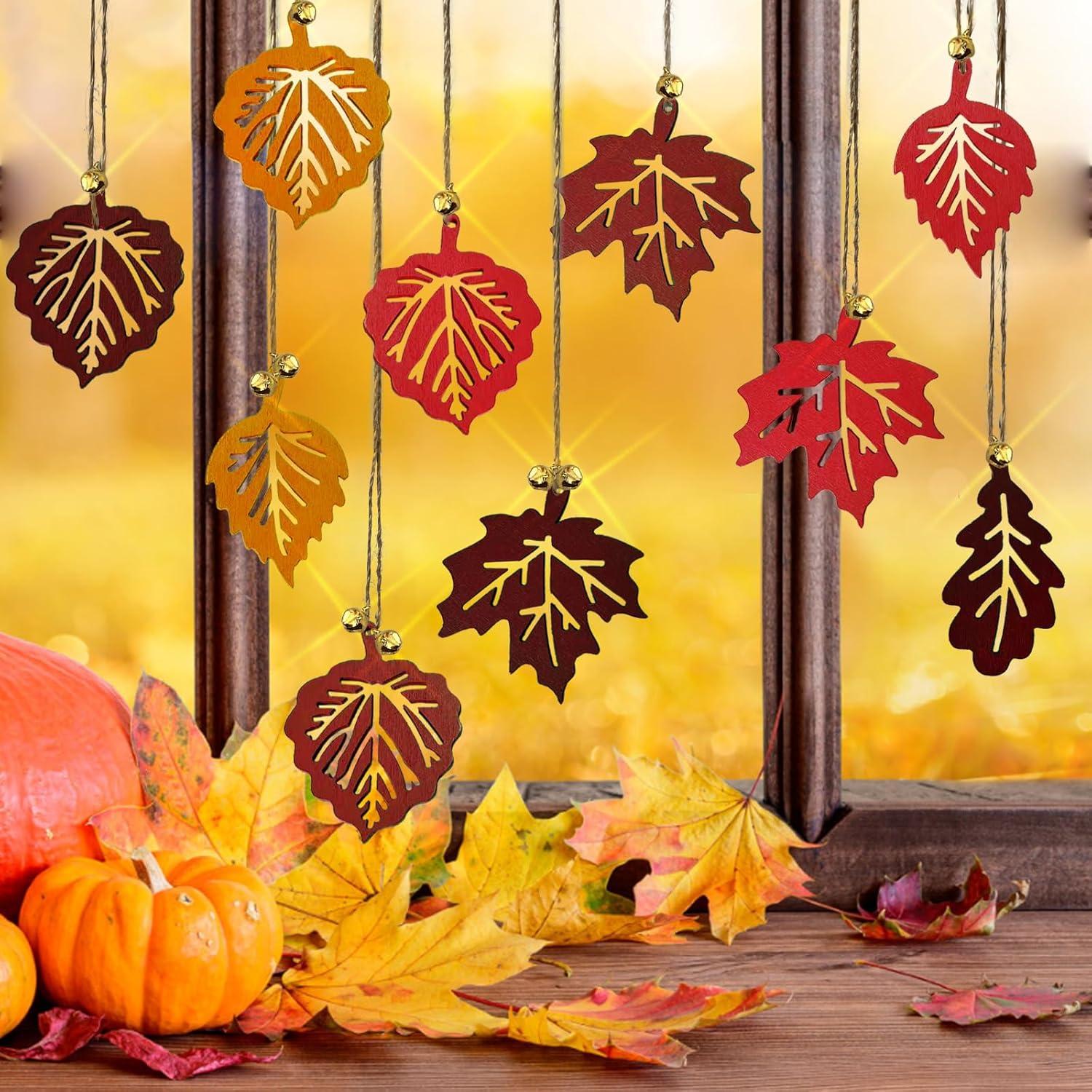 Herbstdeko 16x Holzblatt Anhänger mit Hanfseil und Glocke, Deko Herbst