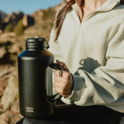 Isolierte Sport-Wasserflasche 1,8l mit Strohhalm & doppeltem