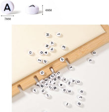 1400+ Stück Buchstabenperlen Set 4x7 mm DIY Armbänder