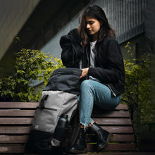 EverVanz Rolltop Laptop Rucksack mit USB Ladeanschluss