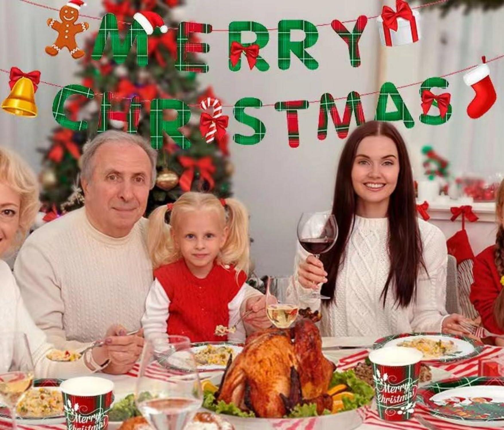 Weihnachtspapier Partygeschirr Set 114-teilig für 24 Gäste