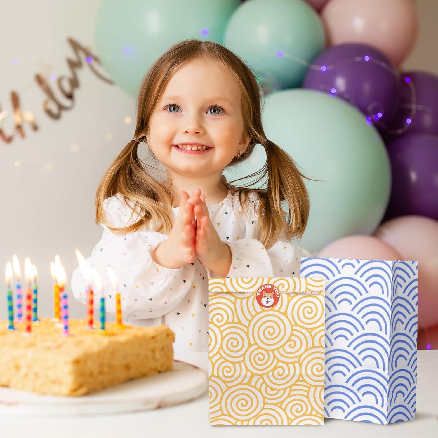 Bunte Papiertüten 48 mittelgroße Geschenktüten 24x17x8CM 48 Sticker