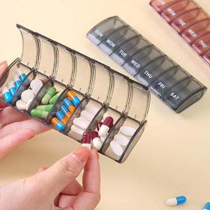Wöchentliche Pillenbox für Medikamente und Vitamine