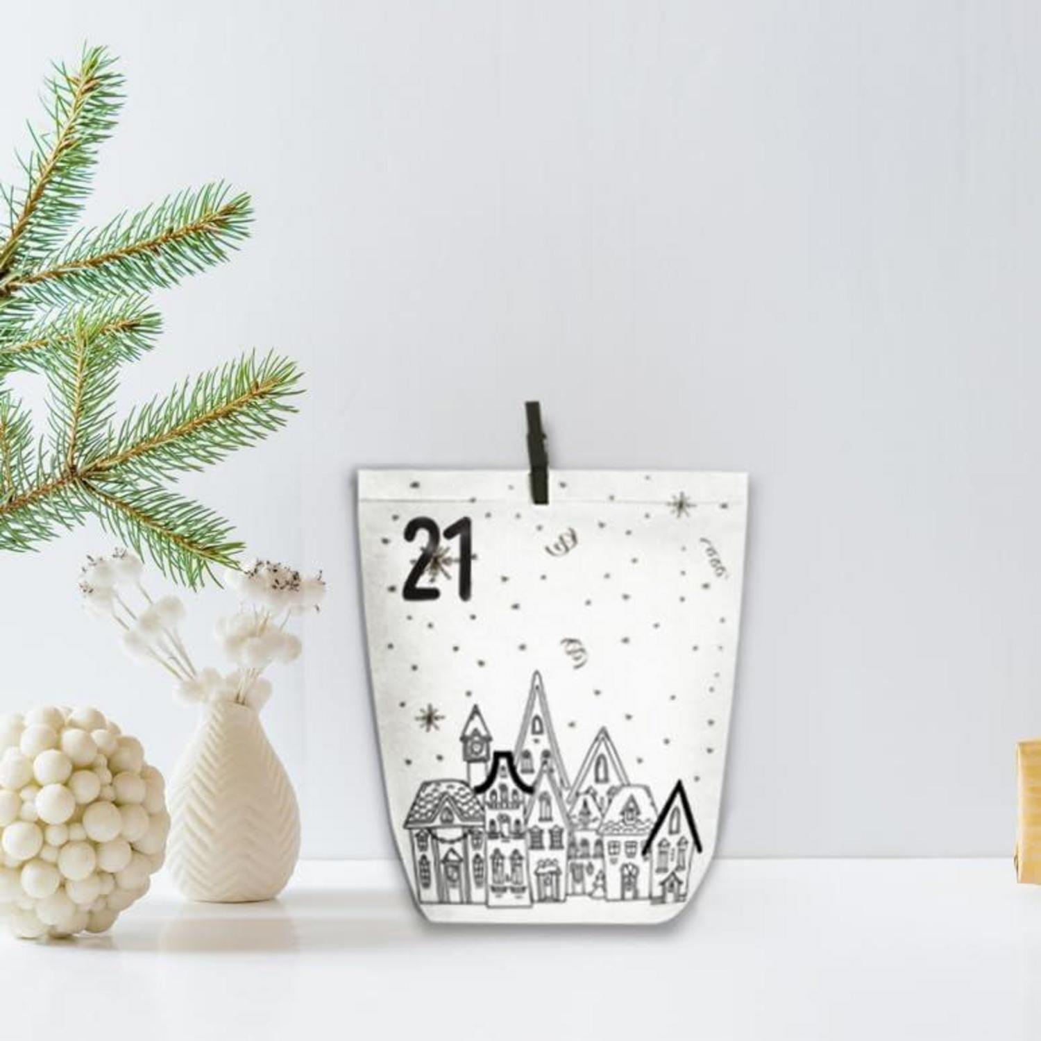 Adventskalender zum Befüllen 24 Weihnachtsmotiv Tüten Weiß Kraftpapier