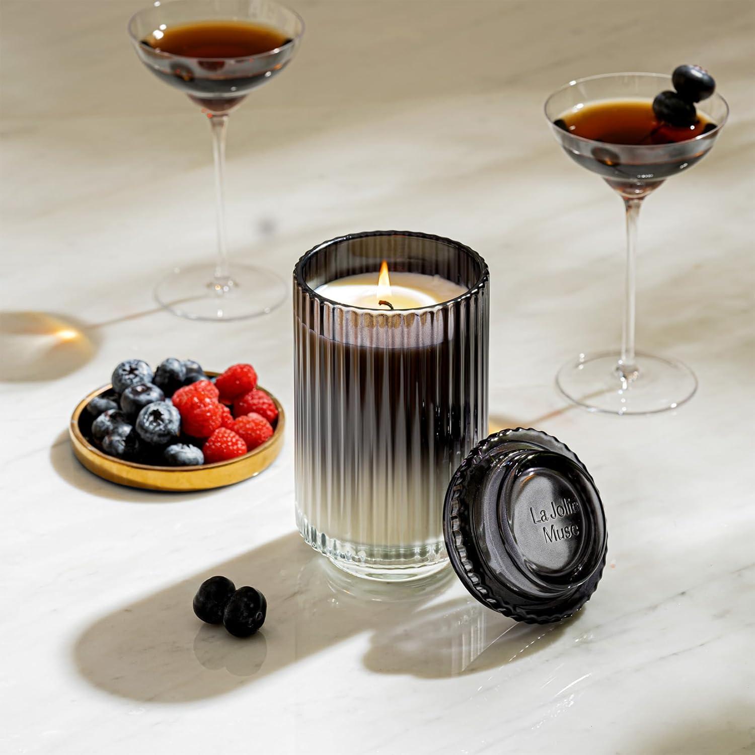 Dunkle Beeren Bergamotte Duftkerze Großes Glas 120 Std. Brenndauer 538g