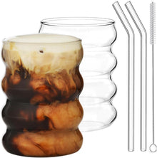 Gerippte Trinkgläser Set of 2 mit Glas-Strohhalmen 350ml