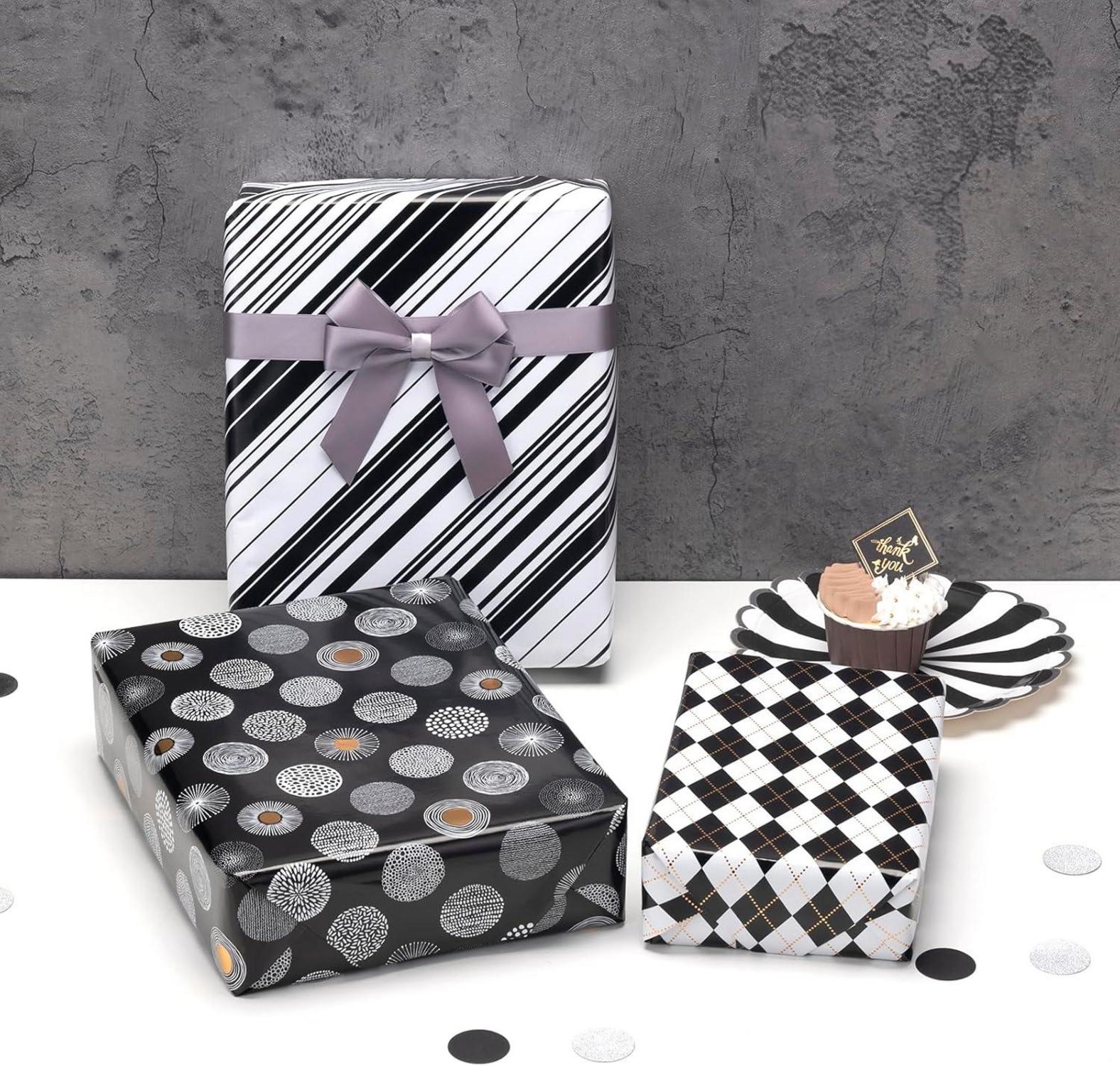 Schwarzes Geschenkpapier Set - 3 Rollen mit unterschiedlichen Designs