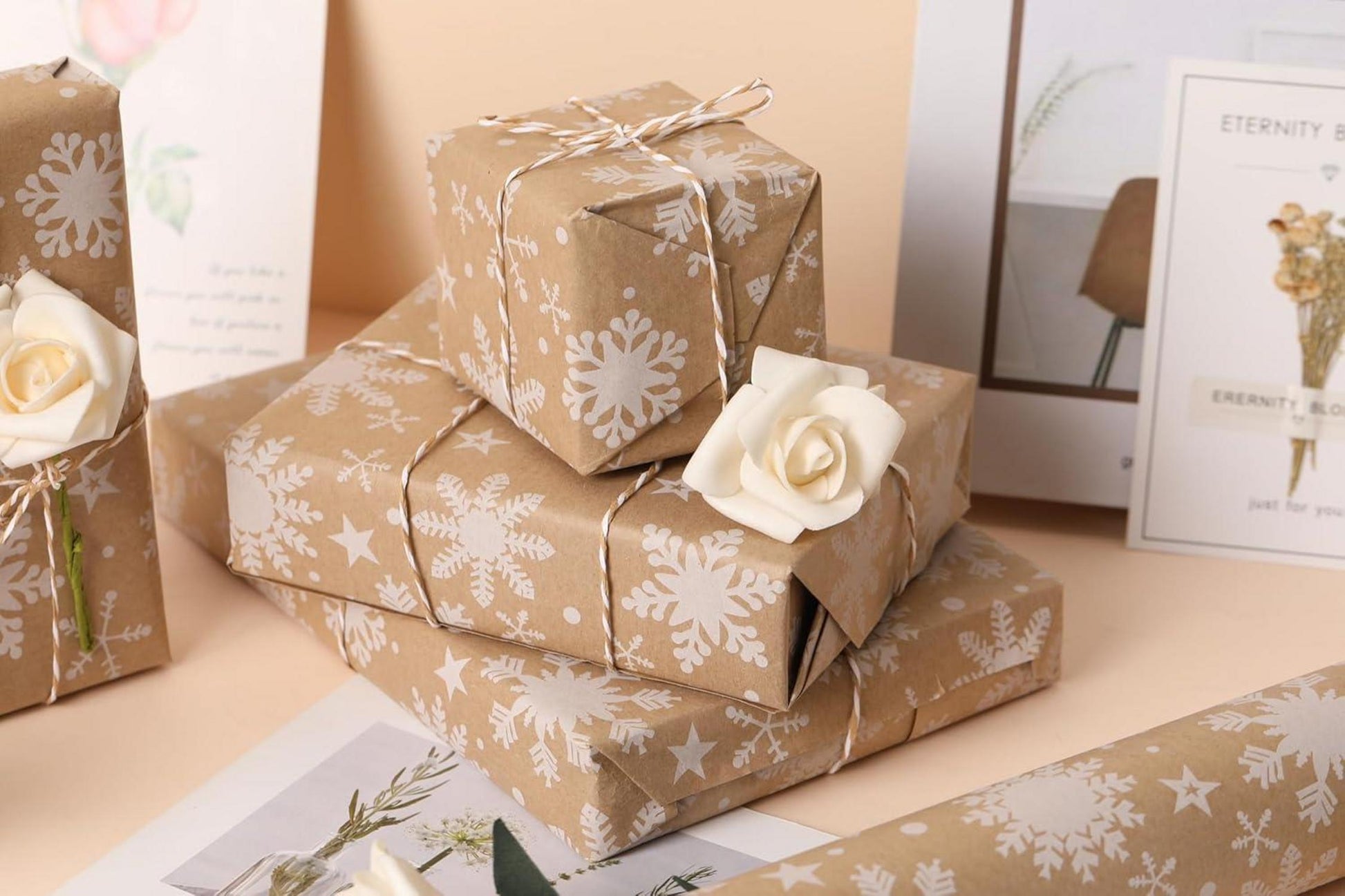 Codkkre Weihnachten Geschenkpapier 44cm x 15m ECO Brown Kraft Schneeflocken