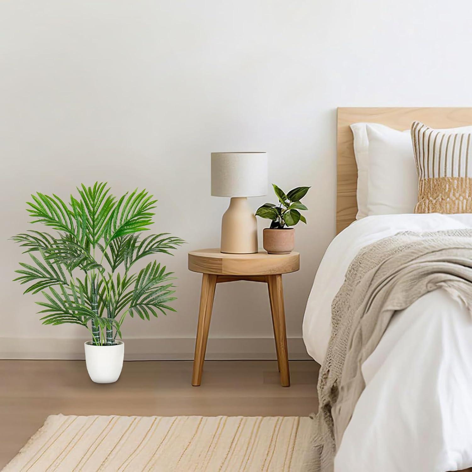 Kunstpflanze Palme 60 cm Kunststoff Real-Touch Topf 14 cm Aesthetic Deko Grün