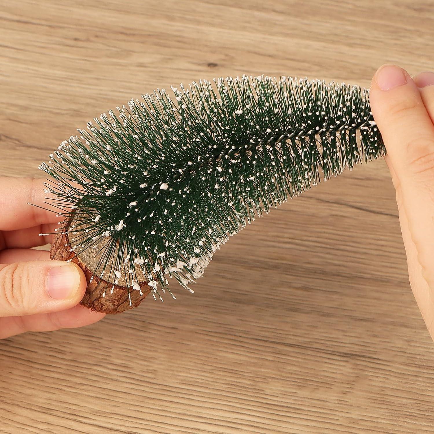 14er Mini Weihnachtsfiguren Set, künstlicher Tannenbaum und Tier Ornamente