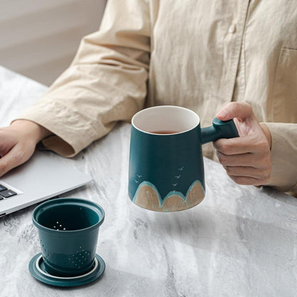 Teebecher Keramik 400ml Sandelholzgriff handgemaltes Muster Grün