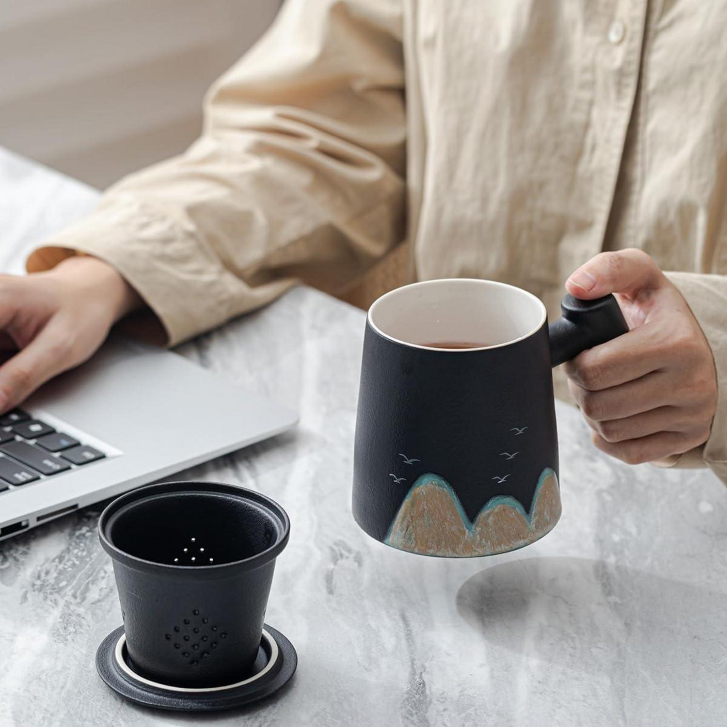 Handgemalter Keramik Teebecher 400ml mit Sandelholzgriff Schwarz