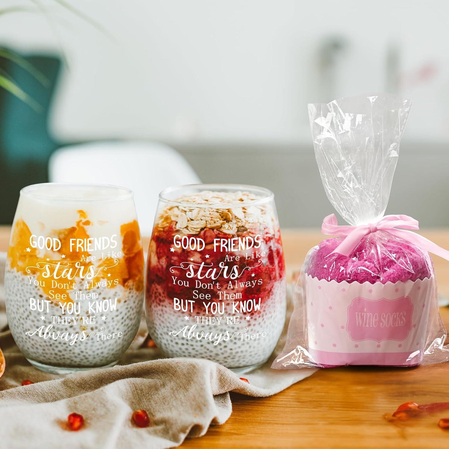 Joymaking Weinglas mit Lustigen Socken Geschenkset für Freundin Geburtstag, Weihnachten 520ml